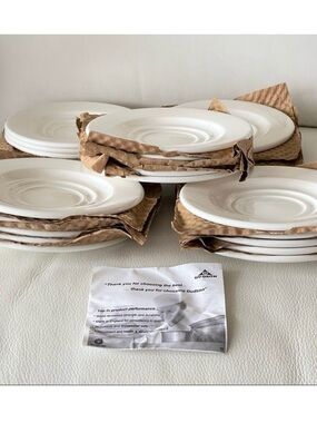 New in Box DUDSON 24 Pieces (2 Dozen) EP205 6.25”Round Evo Plate - Ceramic Pearl